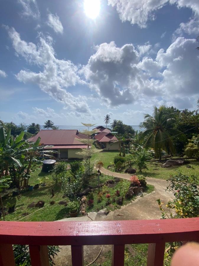 Kampong Ayer Batang Restu Chalet Tioman מראה חיצוני תמונה