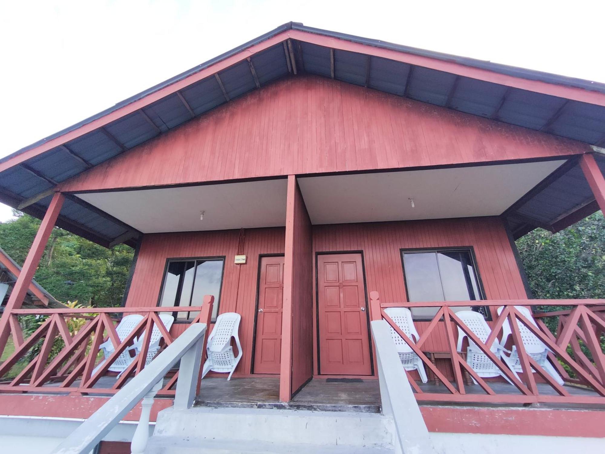 Kampong Ayer Batang Restu Chalet Tioman מראה חיצוני תמונה