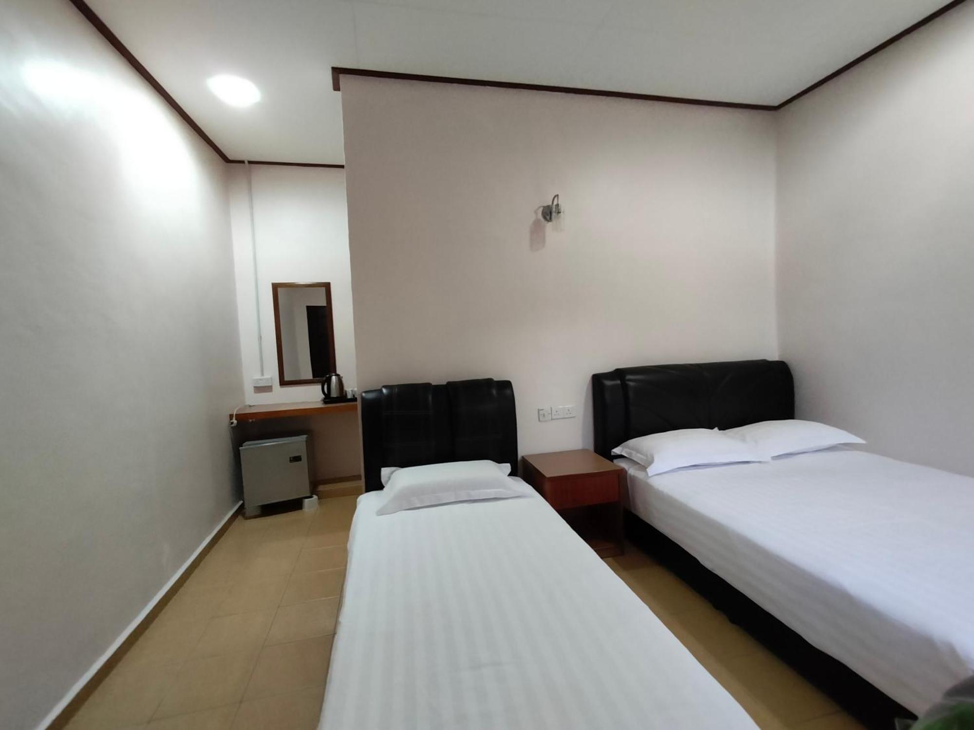 Kampong Ayer Batang Restu Chalet Tioman מראה חיצוני תמונה